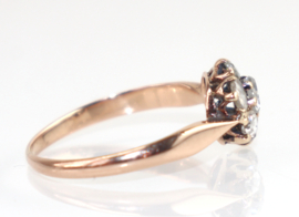 Antieke gouden ring met roosdiamanten