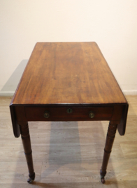 Antieke Engelse Pembroketafel, sidetable.