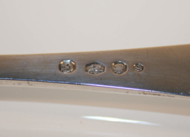 Antieke visdienschep / visschep met gestileerde vis, Art Deco, 1928