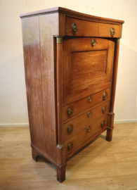 Antieke Hollandse secretaire à abbatant