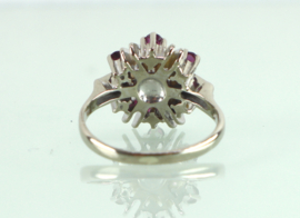 Vintage witgouden ring met parel en robijnen