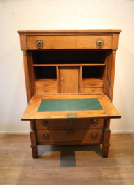 Antieke Hollandse secretaire à abbatant