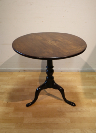Antiek Engels tilt top tafeltje