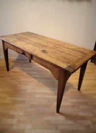 Antieke Franse tafel