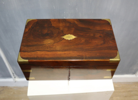 Antieke Engelse schrijfkist met geheime vakjes