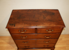Antieke Engelse commode 18e eeuw