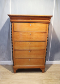 Antieke chiffonière met bureaugedeelte