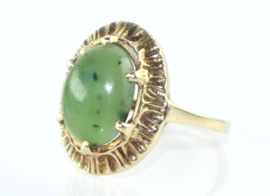 Vintage gouden ring met jade, jaren ‘60