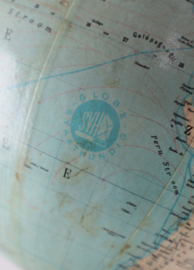 Vintage globe SVH