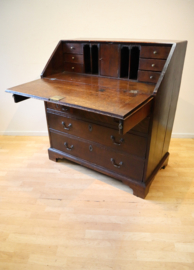 Antieke Engelse secretaire
