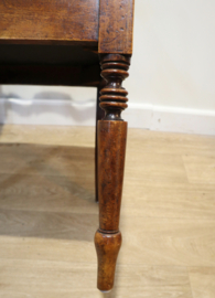 Antieke Engelse burostoel, armstoel.