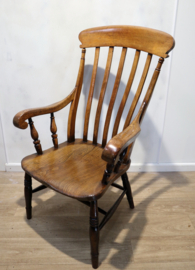 Antieke Engelse Windsor armstoel