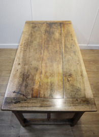 Antieke Franse notenhouten tafel