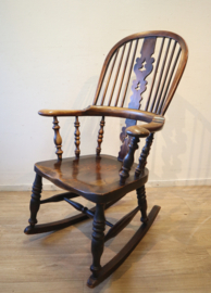 Antieke Windsor schommelstoel
