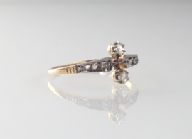 Antieke gouden ring met roosdiamanten