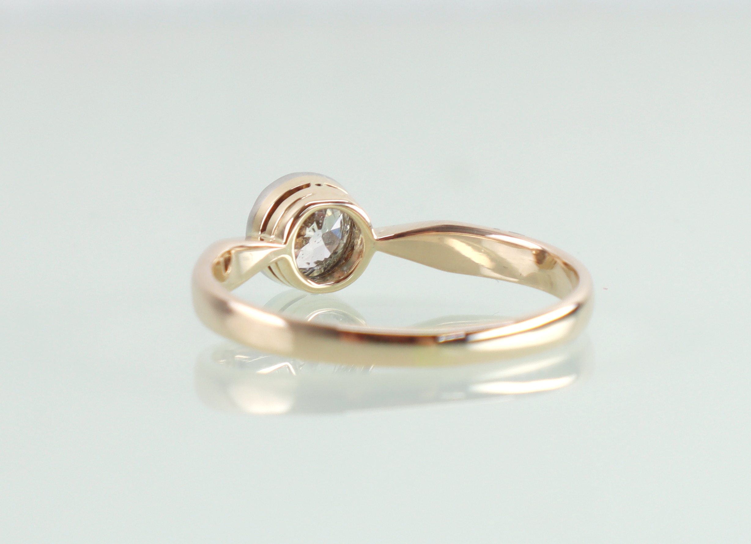 Antieke gouden ring oud slijpsel diamant 0,8 ct