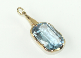 Antieke gouden hanger met grote aquamarijn