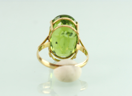 18 karaat gouden ring met grote 10 ct. peridot