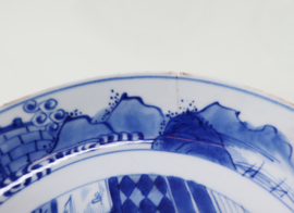 Drie Chinees porseleinen borden, Kangxi 1661-1722