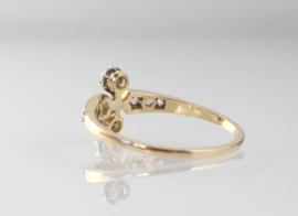 Antieke gouden ring met roosdiamanten