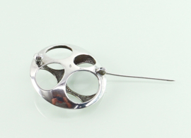 Vintage zilveren opengewerkte broche Begeer