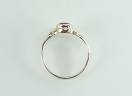 Antieke gouden ring met robijn