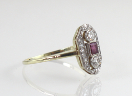 Antieke gouden ring met robijn en diamanten, ca. 1910