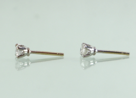 Gouden oorbellen briljant diamant