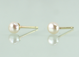 Oorknoppen 18k goud bouton parel 4,5 mm