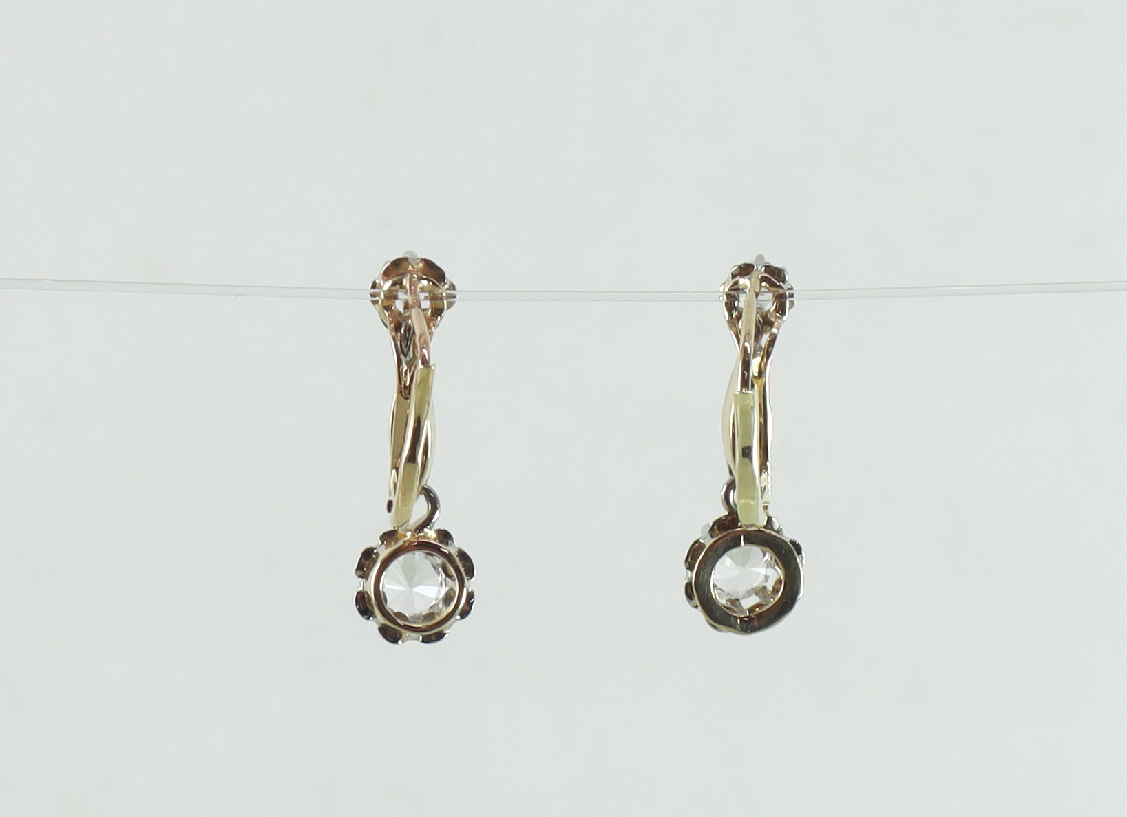 Antieke gouden oorbellen natuurlijke spinel