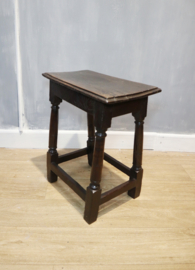 Antieke Engels krukje, Jointstool 17e eeuw