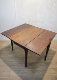 Antieke Engelse Pembroketafel, 18e eeuw