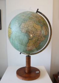 Antieke globe, ca. 1938