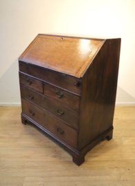 Antieke Engelse secretaire, 18e eeuw