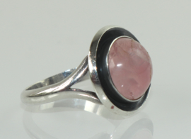 Vintage zilveren ring met rozenkwarts N.E. From