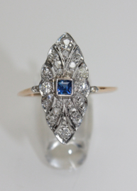 Antieke Art Deco gouden ring met diamanten en saffier