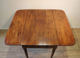 Antieke Engelse Pembroketafel, sidetable.