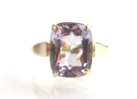 Vintage gouden ring met violette spinel, jaren ‘30/’40.