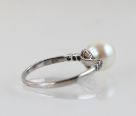 Art Deco platina ring met parel en diamantjes