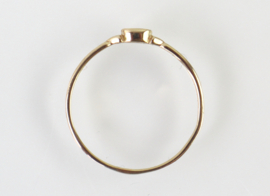 Antieke gouden ring met robijn