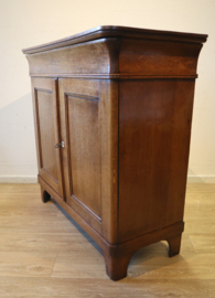Antieke Hollandse penantkast