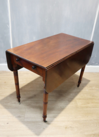 Antieke Engelse Pembroketafel, sidetable