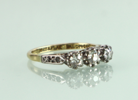 Goud platina Art Deco ring oudslijpsel diamanten