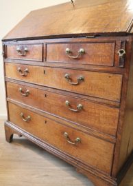Antieke Engelse secretaire