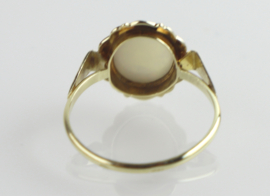 Vintage gouden ring met opaal