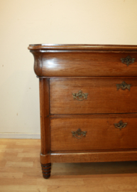 Antieke Hollandse commode, 19e eeuw.