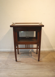 Art Deco theekastje met kerfsnede dienblad