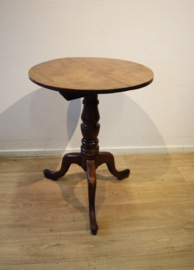 Antieke Engels tilttop tafeltje