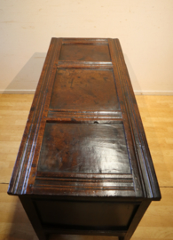 Antieke Engelse kist ca 1700