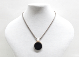 Zilveren hanger agaat aan collier Kordes & Lichtenfels